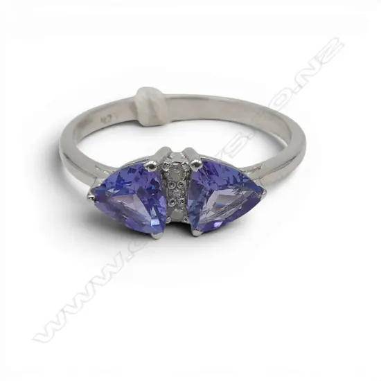 SILVER DIAMOND & TANZANITE RING SIZE O