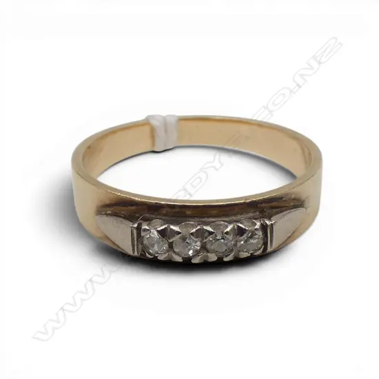 9ct  4x EARLY CUT DIAMONDS in RING, 2.70gm SIZE M