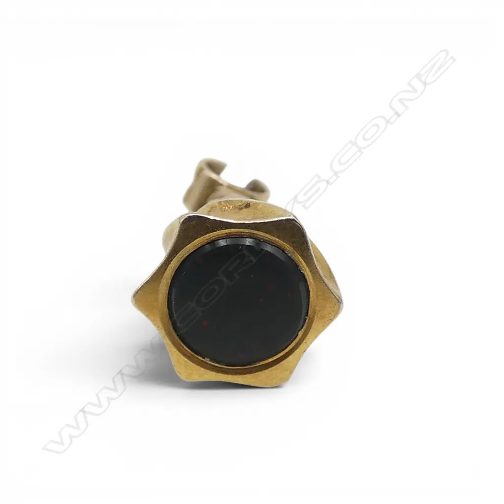 ANTIQUE small GOLD & BLOODSTONE FOB SEAL testing 10ct. 2.26gms Image 1++