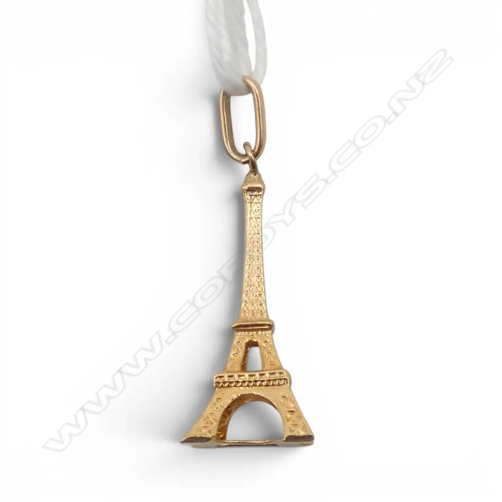 18ct GOLD EIFEL TOWER CHARM. 1.34gms Image 1++