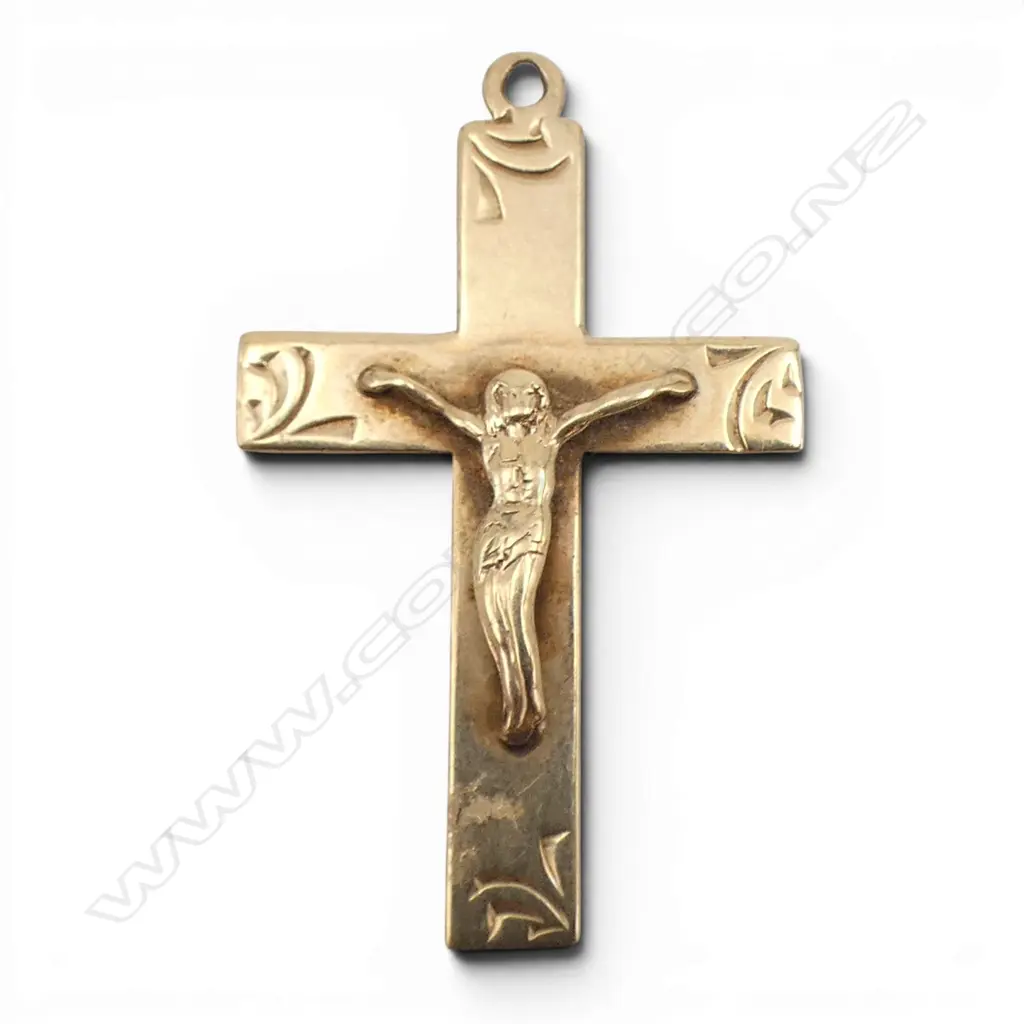 9ct GOLD CRUCIFIX PENDANT 0.77gms Image 1++