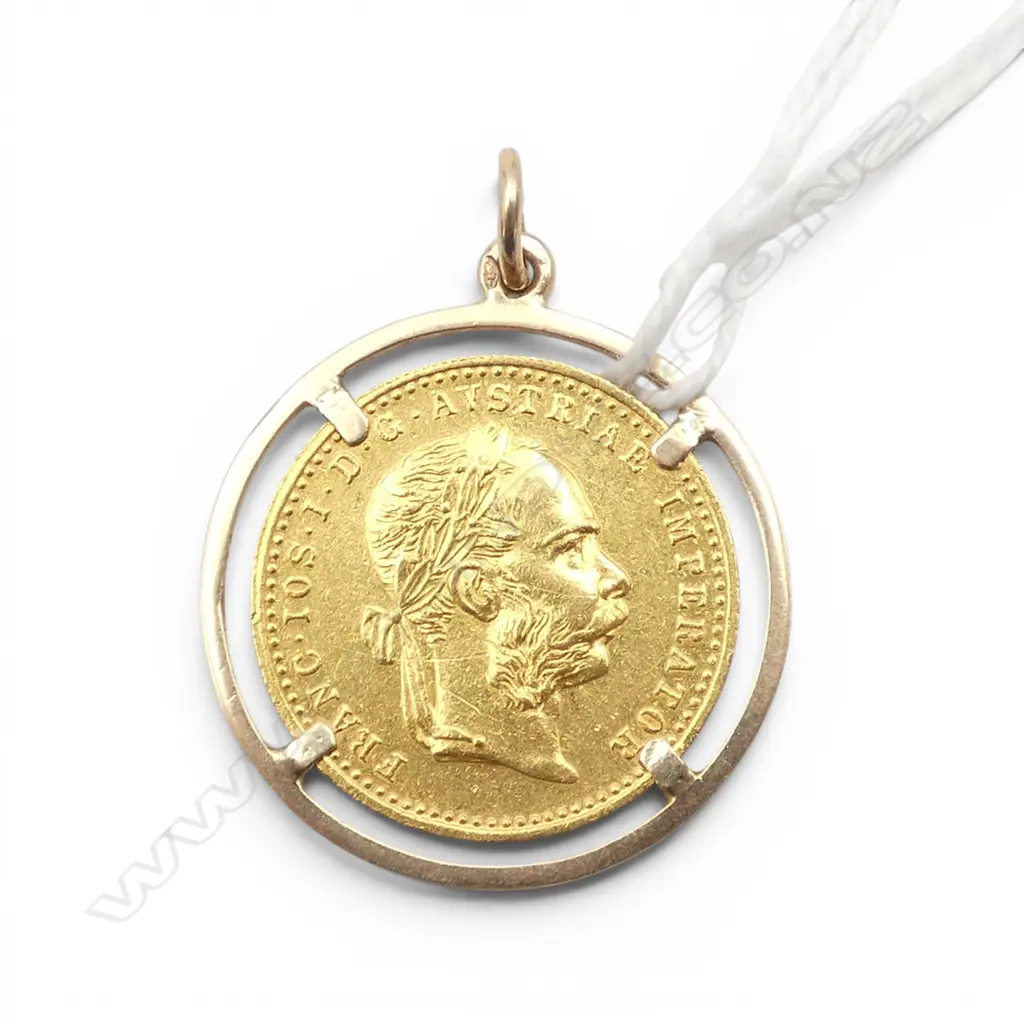 Austria 1915 Gold 1 Ducat Restrike. 3.49 gram. 0.986 (23.75ct) gold in 14ct gold mount. 4.81gms total Image 1++