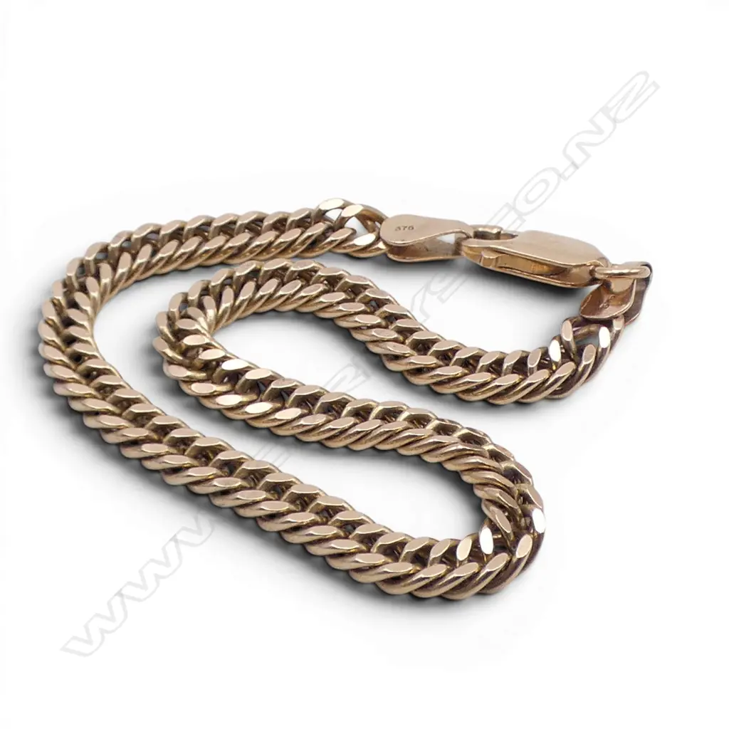 9ct GOLD FLAT CURB LINK BRACELET 10.88gms Image 1++