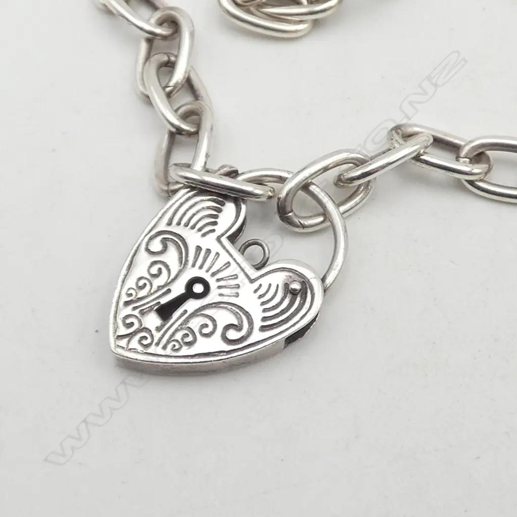 3 STG SILVER PENDANT NECKLACES, 66gms Image 1++