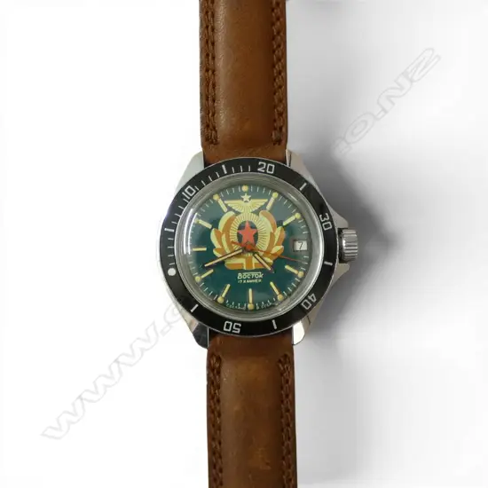RUSSIAN BOCTOK VINTAGE GENT'S WRISTWATCH w paper work dated 1989 in fitted named wooden case
