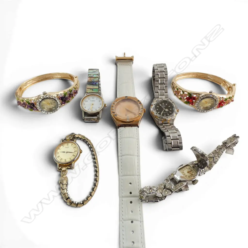 ASST. COSTUME WATCHES Image 1++