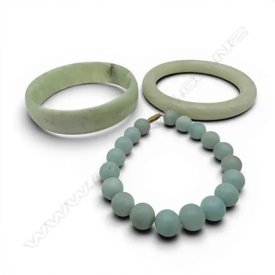 2 JADE BANGLES + BEAD BRACELET 