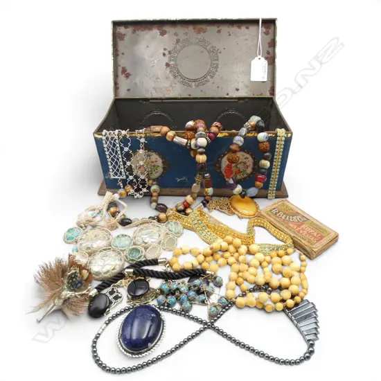 ASST. COSTUME JEWELLERY NECKLACES IN VINTAGE TIN