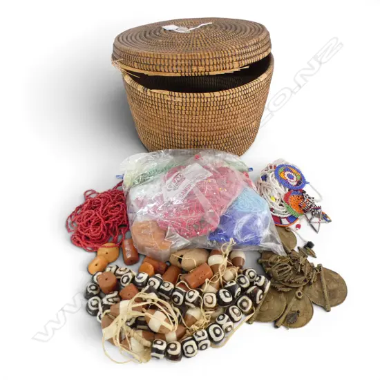 OLD UGANDA BASKET CONTAINING AN ASSORTMENT OF AFRICAN BEADS SEED BEADS & WEST AFRICAN LOST WAX MEDALLIONS
