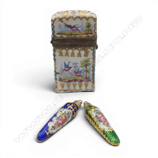 2 FRENCH PERFUME BOTTLES IN ENAMELLED CASE H.60mm
