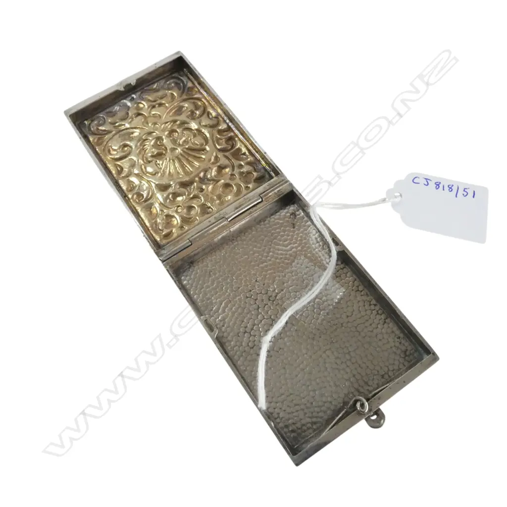 INDONESIAN EXPORT 800 SILVER CARD CASE WITH ORNATE DESIGN 72GMS Image 1++