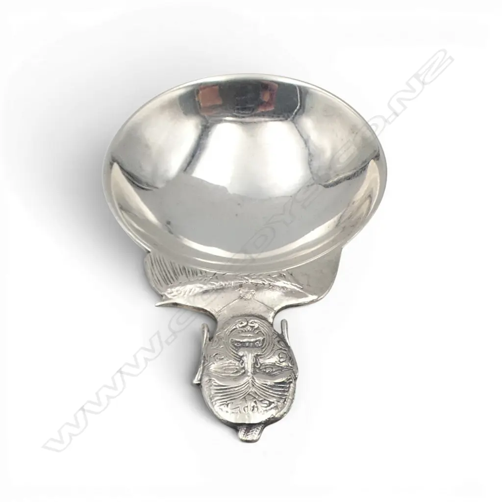 NZ S/SILVER MAORI CHIEF HEAD CADDY SPOON 13GMS Image 1++