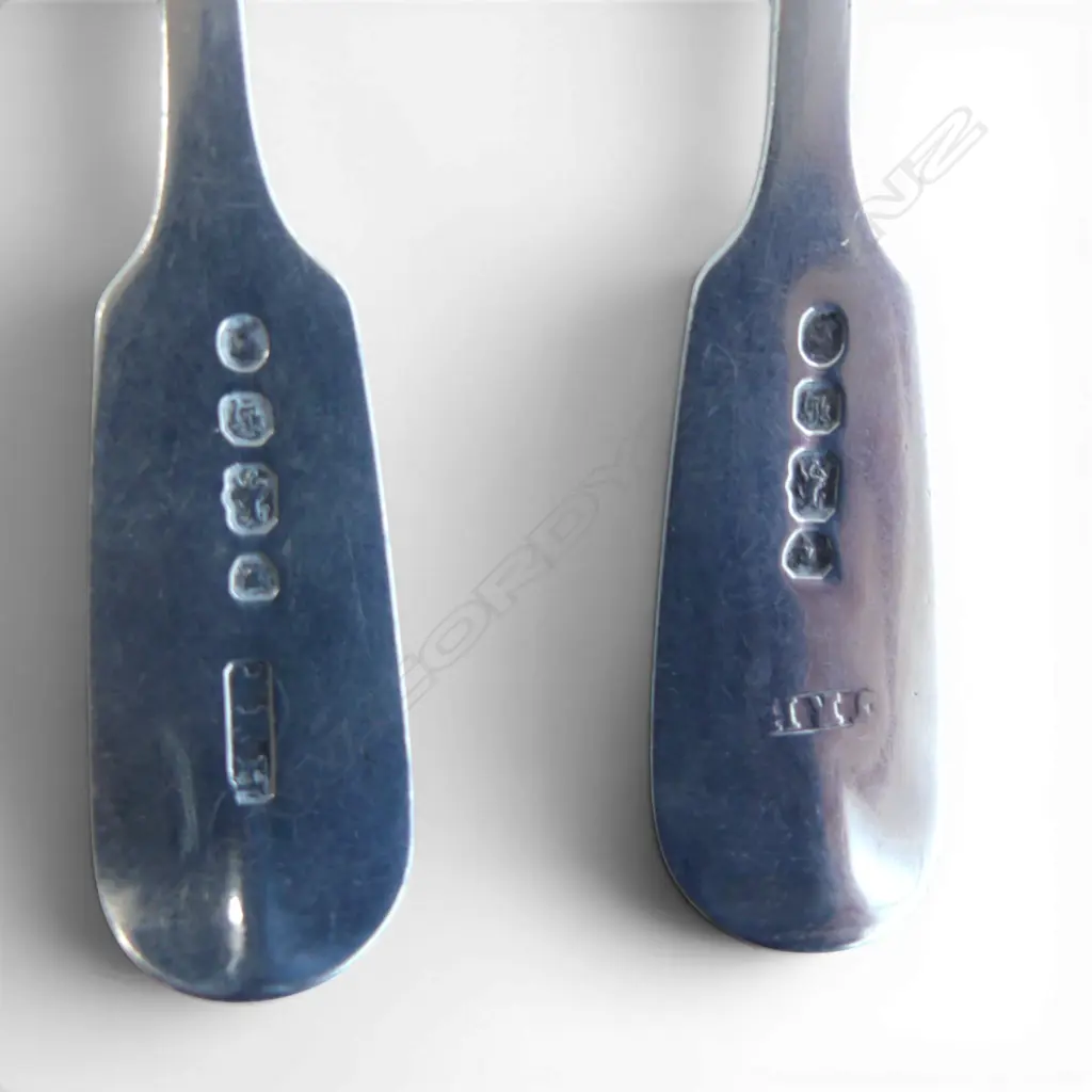 2 STG SILVER SALT SPOONS, LONDON 1843, 29gms Image 1++