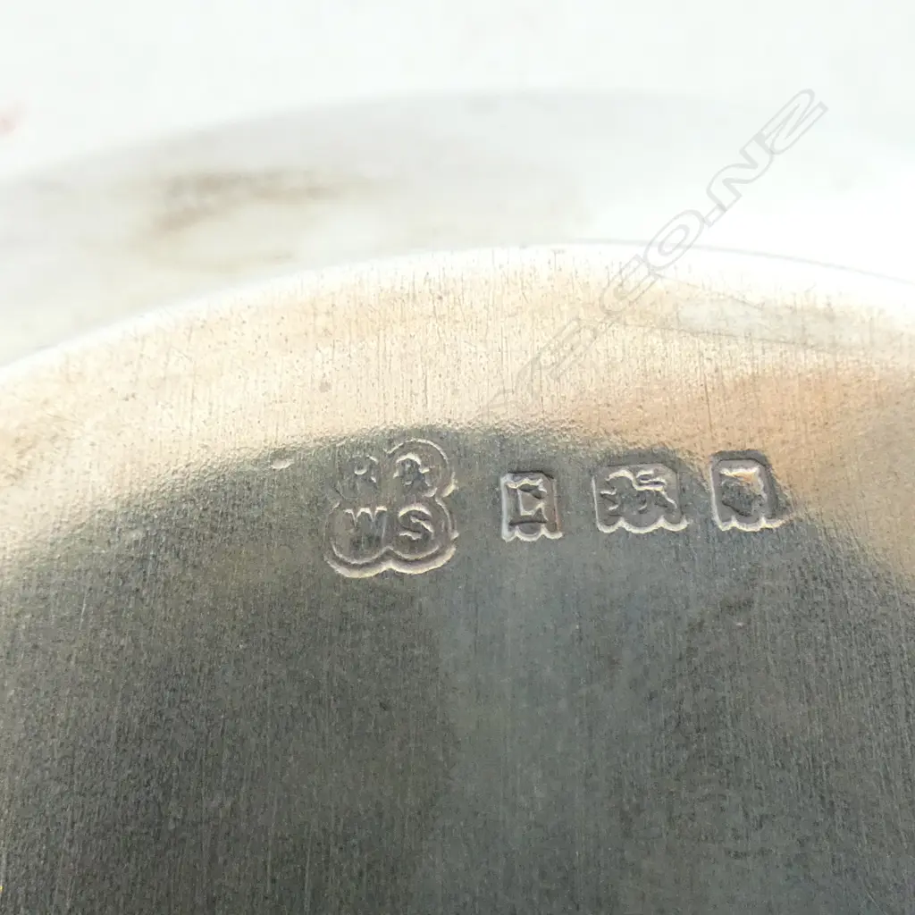 STG SILVER DISH, LONDON 1918, 61gms small faults Image 1++