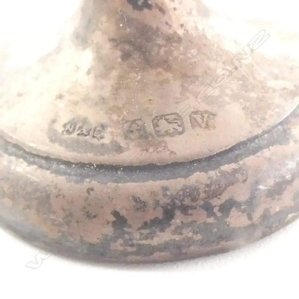 STG SILVER ASHTRAY Birmingham 1959 87gms + small STG SILVER VASE wooden infill base 39gms Image 1++