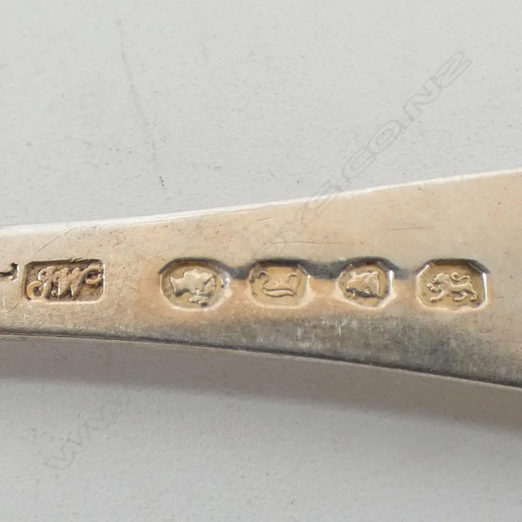 London 1844 SET 8 SILVER OLD ENGLISH pattern TABLE FORKS 545gms Image 1++