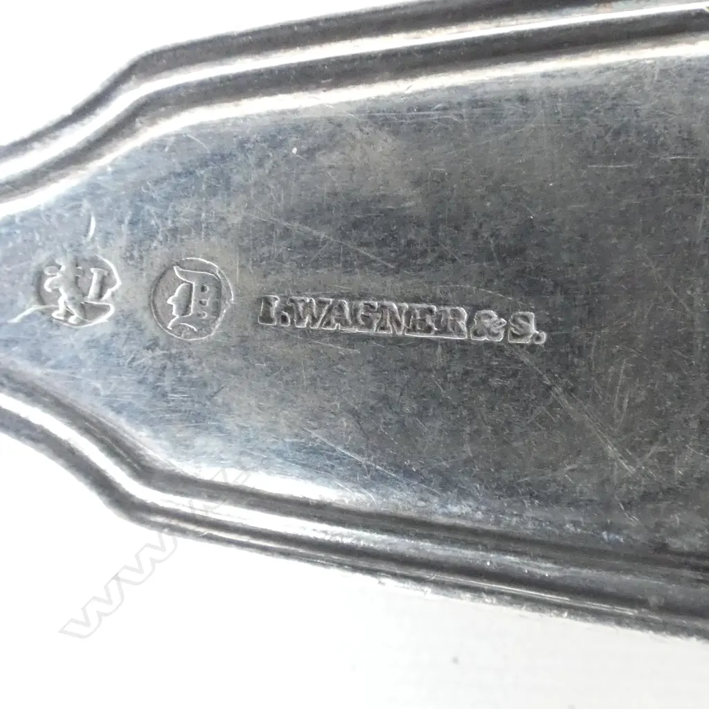 8 x  German 89% silver I. WAGNER & SONS SILVER FIDDLE & THREAD TABLE SPOONS 592gms Image 1++