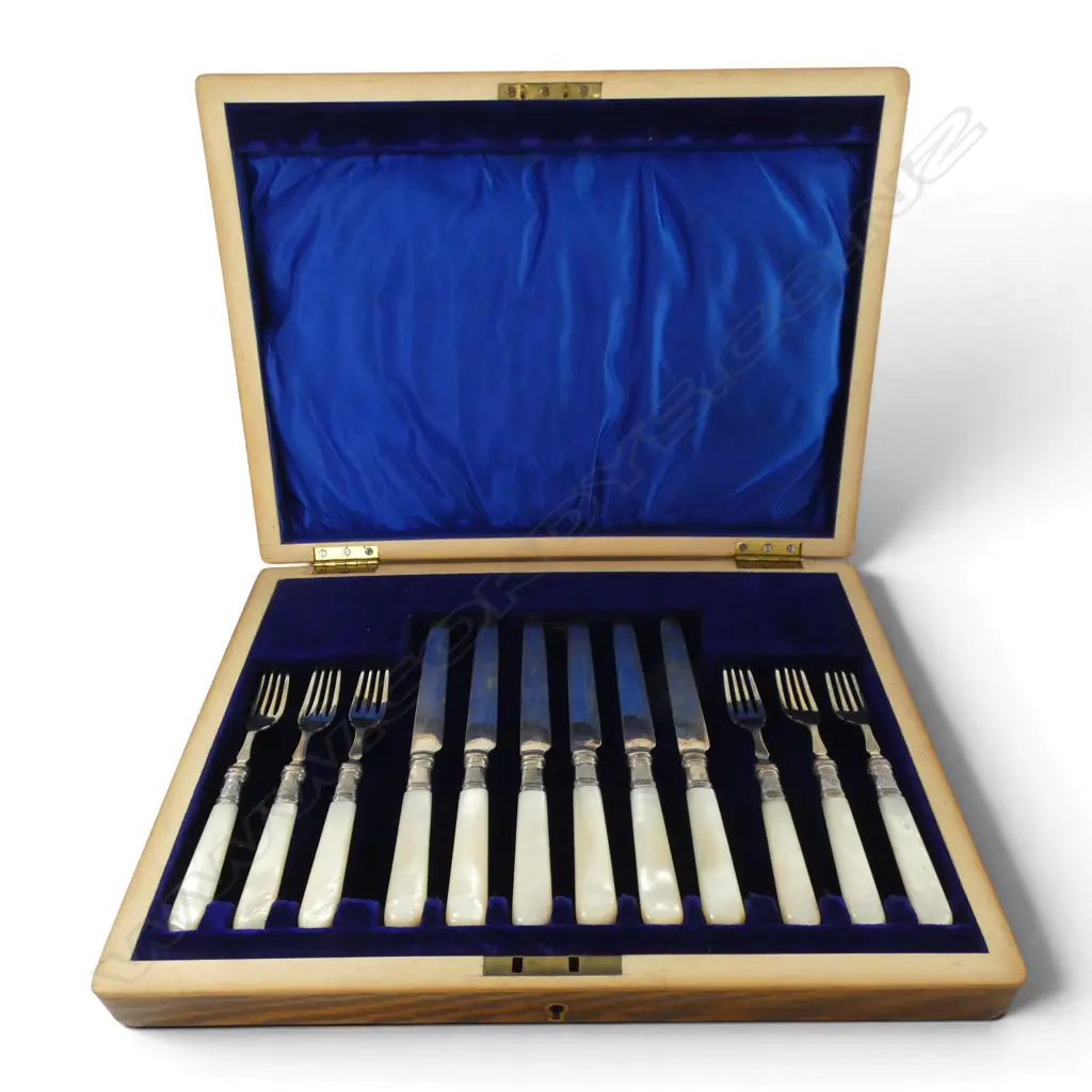 OAK CASED MOP HANDLED S/SILVER  6PC KNIFE & FORK SET  KNIVES BLADES S/SILVER Image 1++