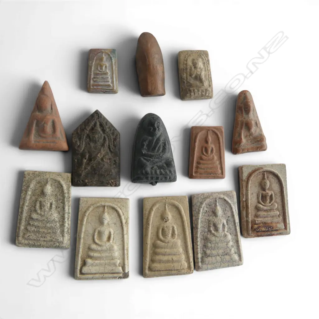 13 BUDDHA AMULETS L.37mm Image 1++