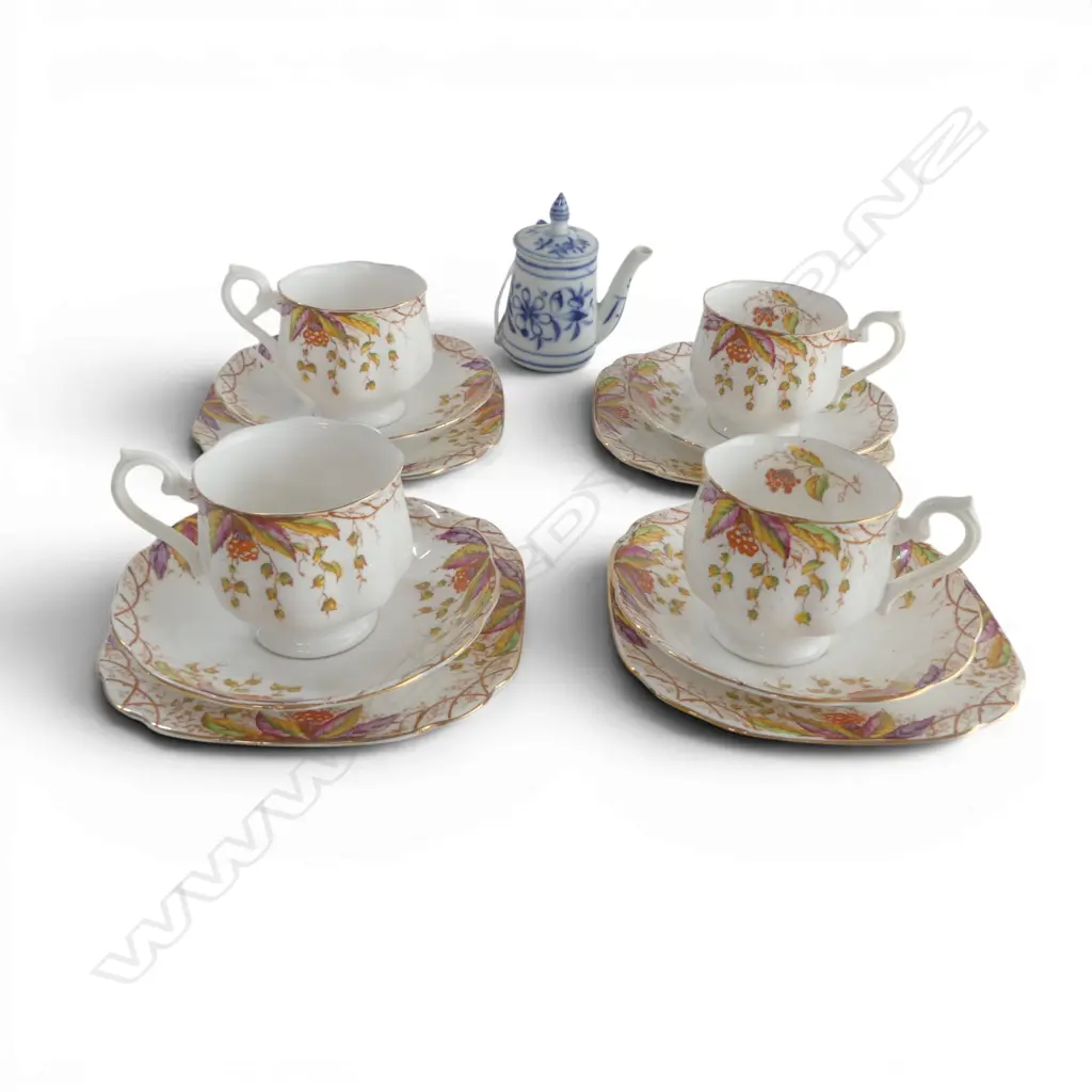 4 ROYAL ALBERT 'VIRGINIA' TRIOS & ANTIQUE PORCELAIN B/W POURING POT, H.100mm Image 1++