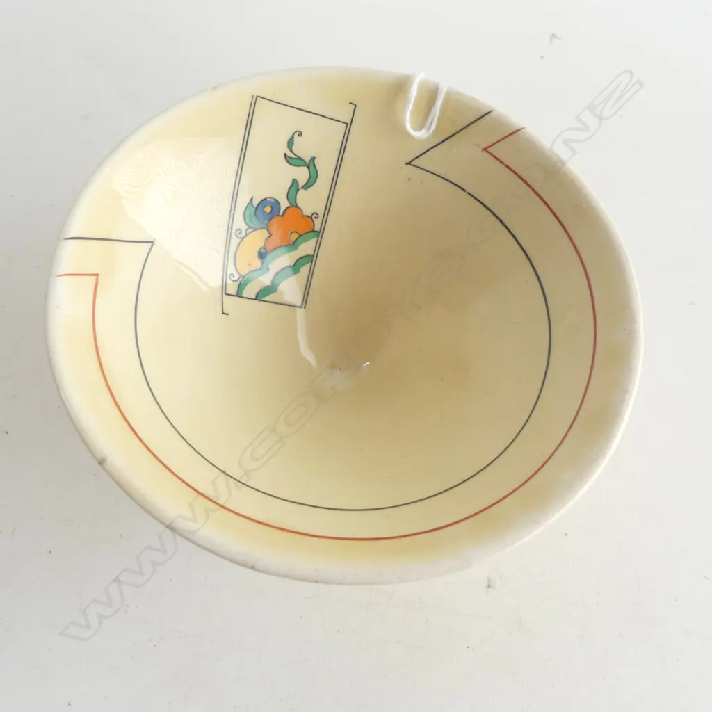 # Clarice Cliff Conical 'Moderne Paysanne' sugar bowl. Dia.115mm. Image 1++