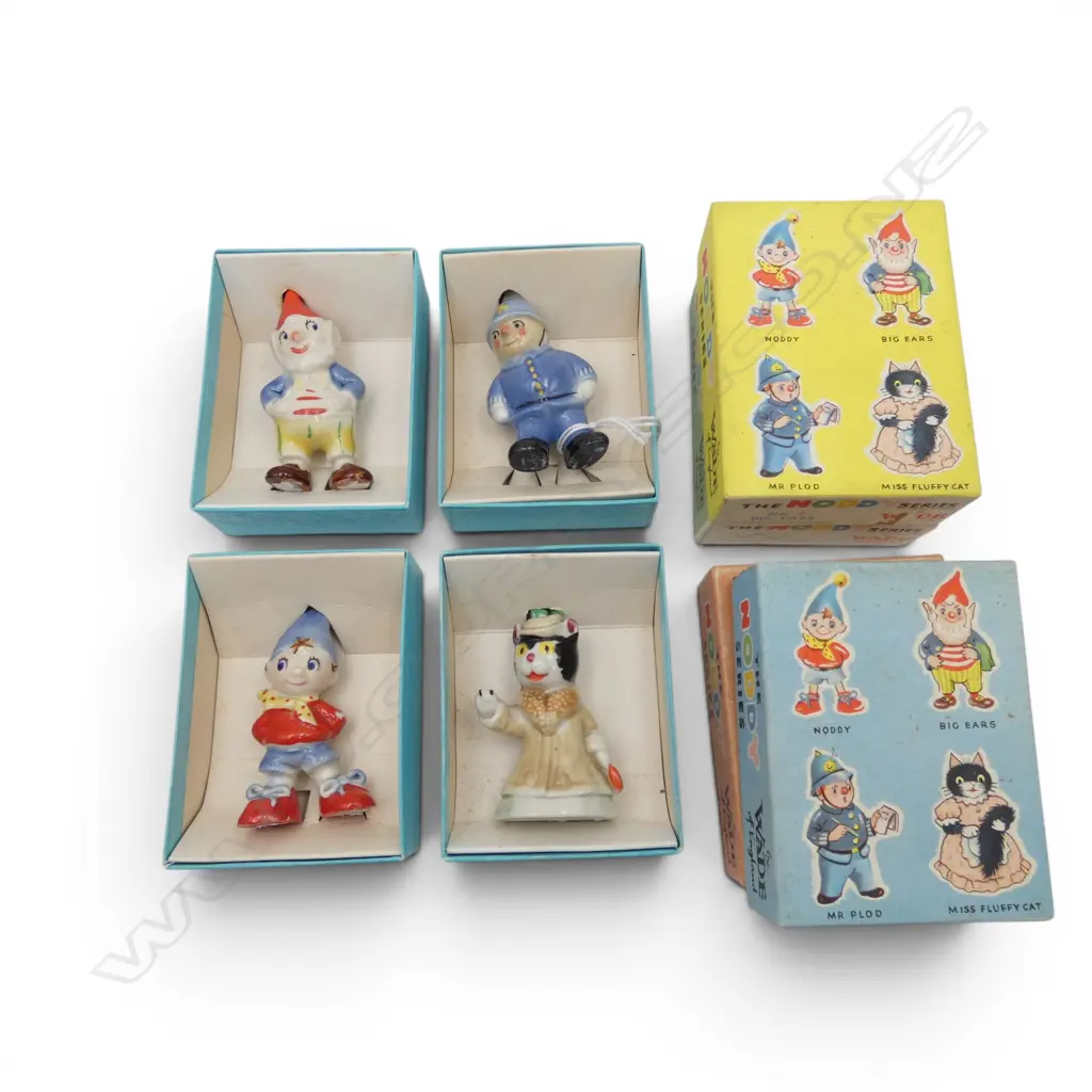 BOXED WADE NODDY SERIES FIGURINES; NODDY, MR PLOD, BIG EARS, MISS FLUFFY CAT, H.75mm, 1958 Image 1++