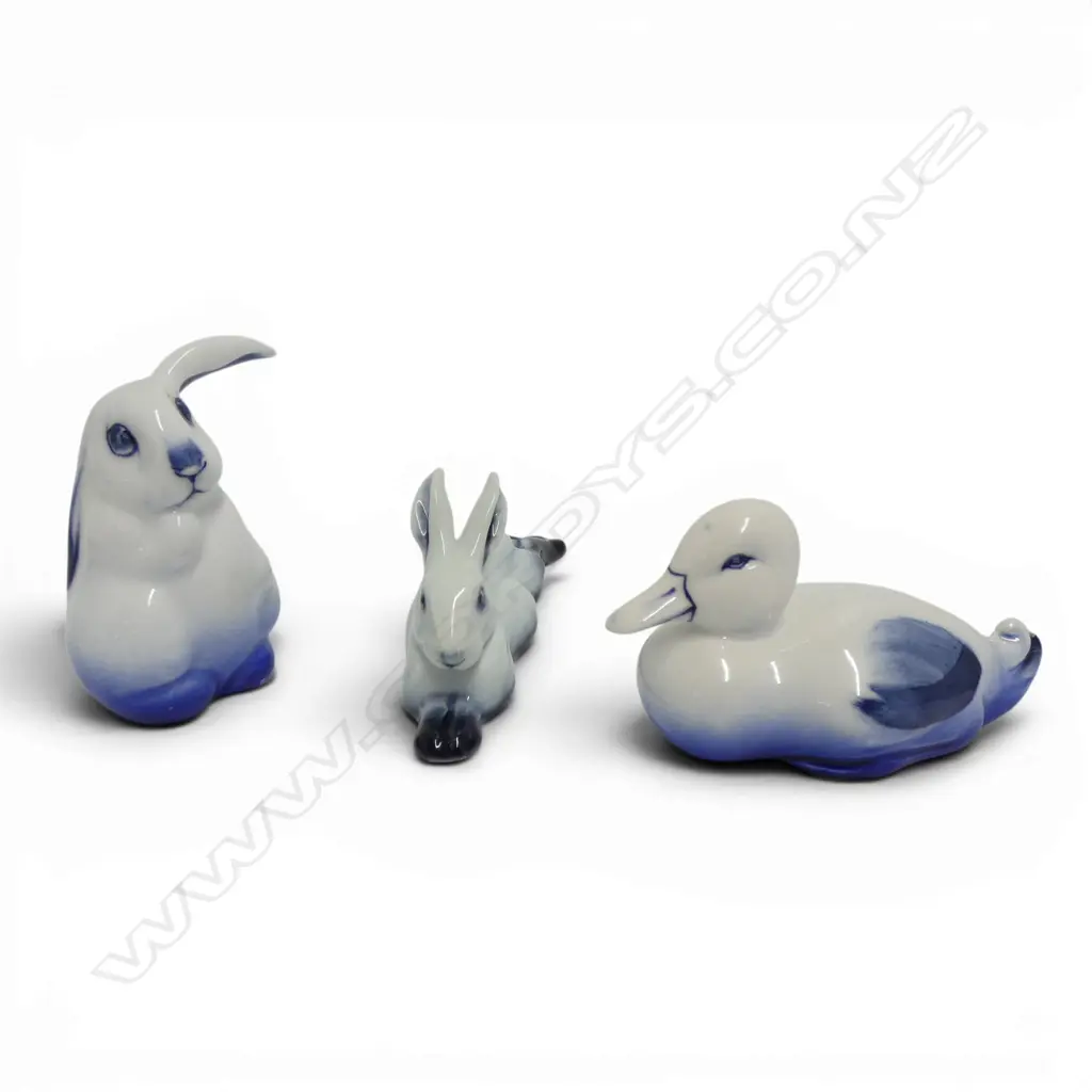 3 ROYAL DOULTON B/W FLAMBE ANIMALS; 2 BUNNY RABBITS + DUCK L.100mm Image 1++
