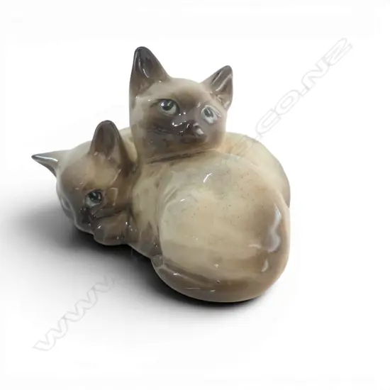 BESWICK SIAMESE CATS #1296 W.110mm