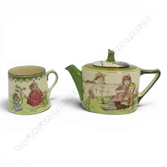 ROYAL DOULTON PASTIMES TEAPOT H.110mm & MUG