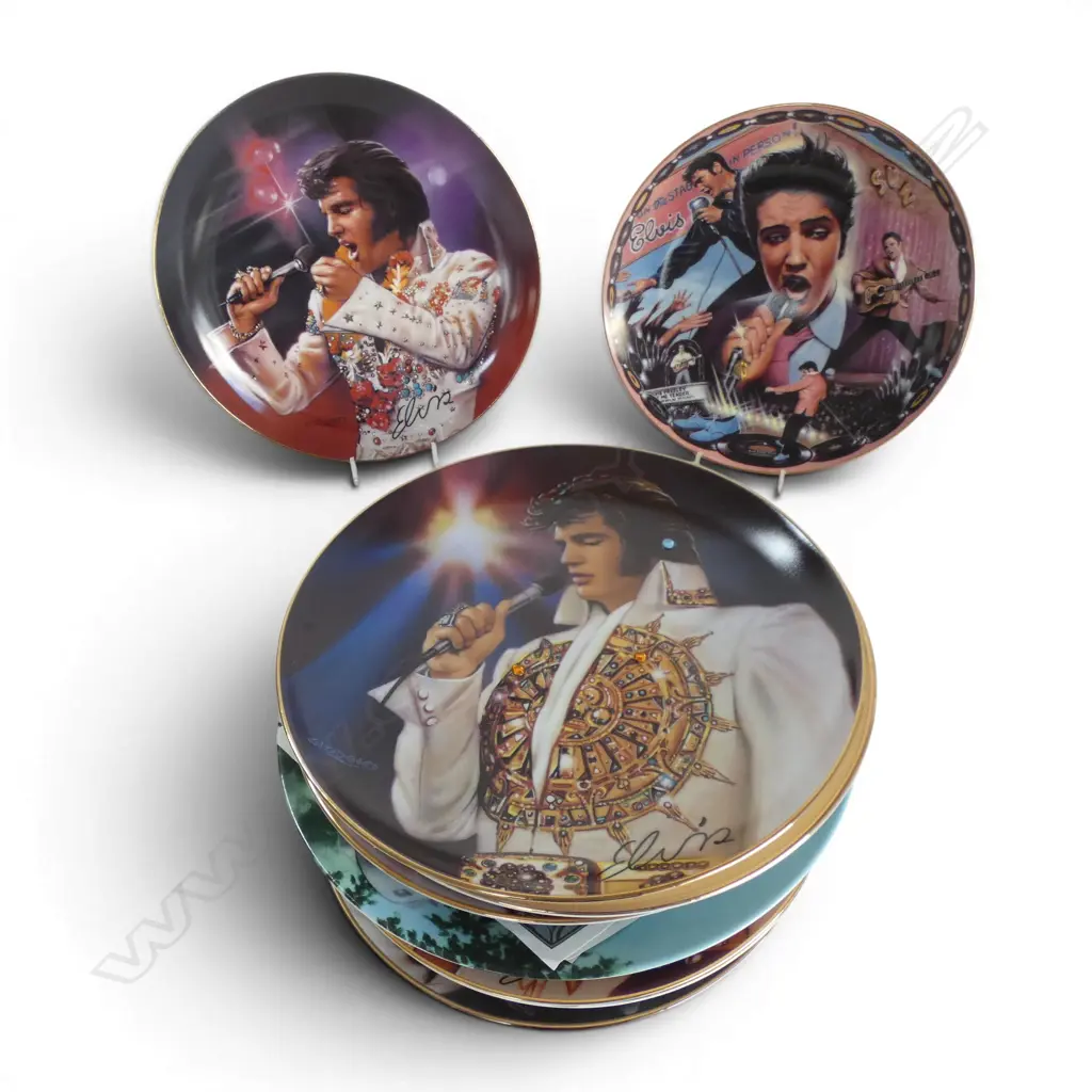 12 BRADFORD EXCHANGE ELVIS TRIBUTE PLATES, 1 plays music, Dia.190-210mm, w certificates Image 1++