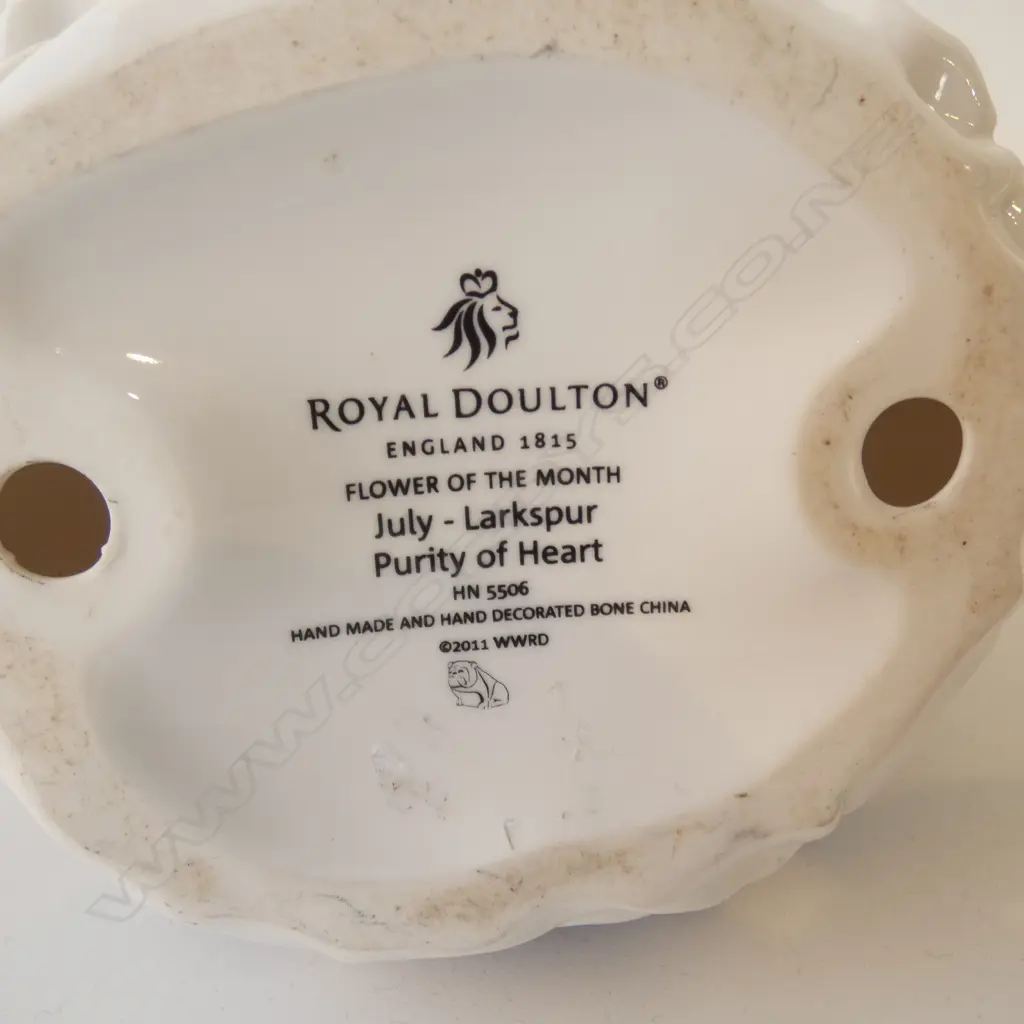 Royal Doulton, larkspur figurine, 190 tall Image 1++