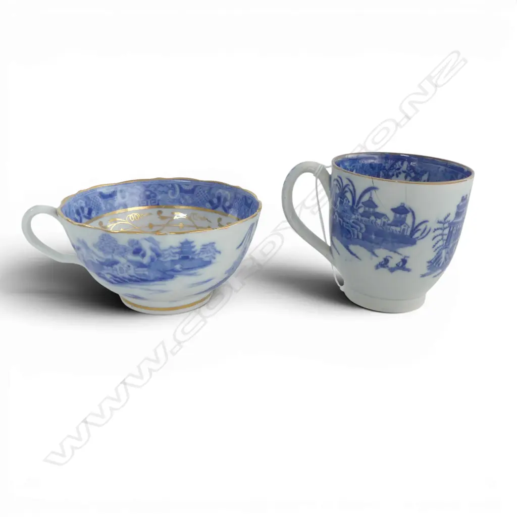 2 18th/early 19thC blue & white ceramic cups. 1 w gilt Image 1++
