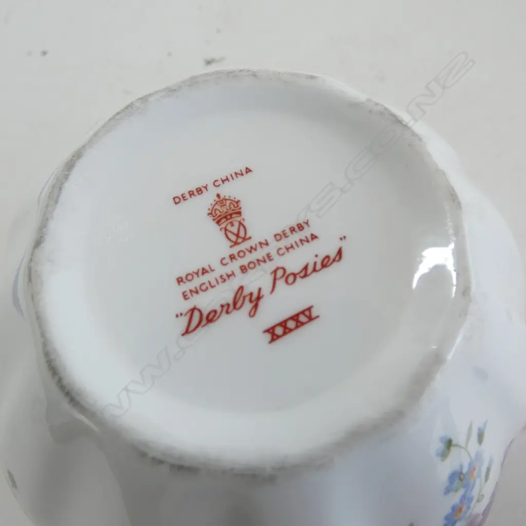 4 PCES ROYAL CROWN DERBY  'DERBY POSIES' CHINA H.95mm Image 1++