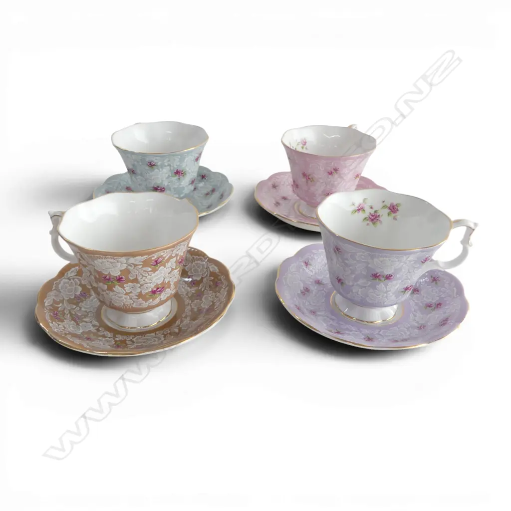 4 ROYAL ALBERT 'TRUE LOVE' CUPS & SAUCERS Image 1++