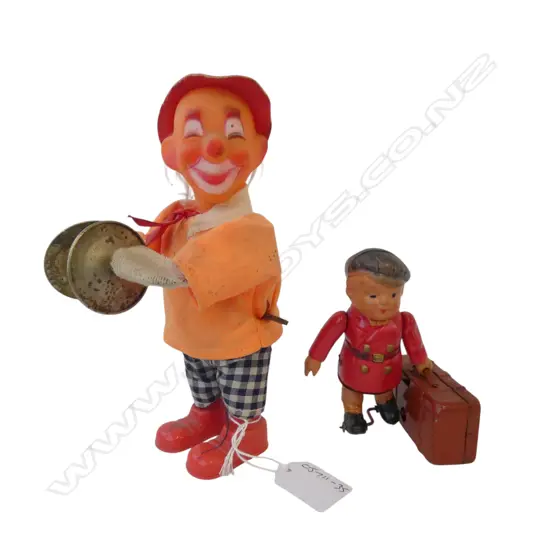 TWO VINTAGE WINDUP TOYS H.200mm