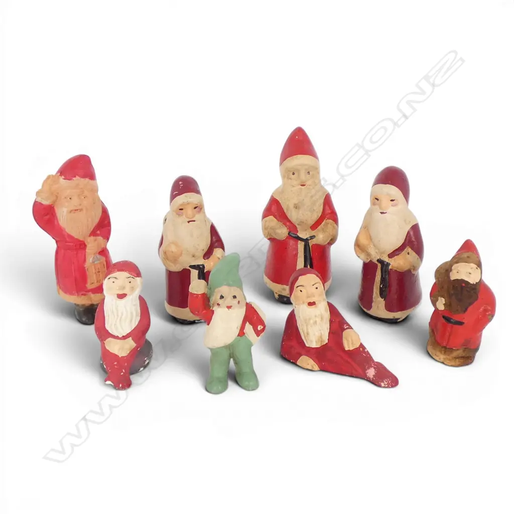 8 VINTAGE SANTA FIGURINES, H.80mm Image 1++