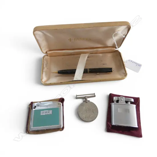 CASED VINTAGE PARKER PROPPELING PENCIL 2 RONSON LIGHTERS & WW2 SERVICE MEDAL