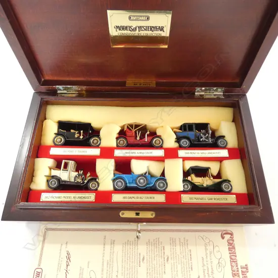 CASED MATCHBOX 'THE UNIQUE CONNOISSEURS' COLLECTION' 6 CAR SET