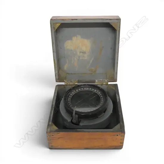 WWII AIRCRAFT COMPASS, 140mm dia, BOXED