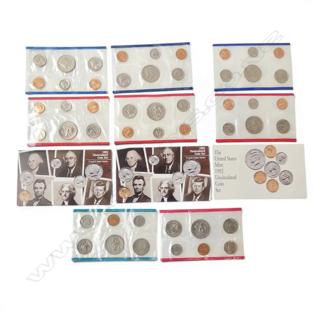 ASST UNCIRCULATED USA COIN SETS Image 1++