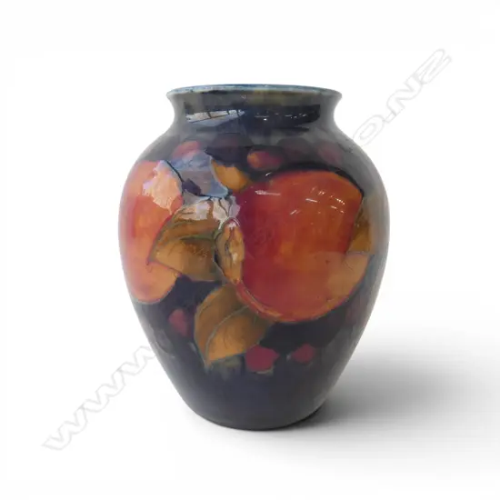 MOORCROFT POMEGRANATE VASE H.155mm