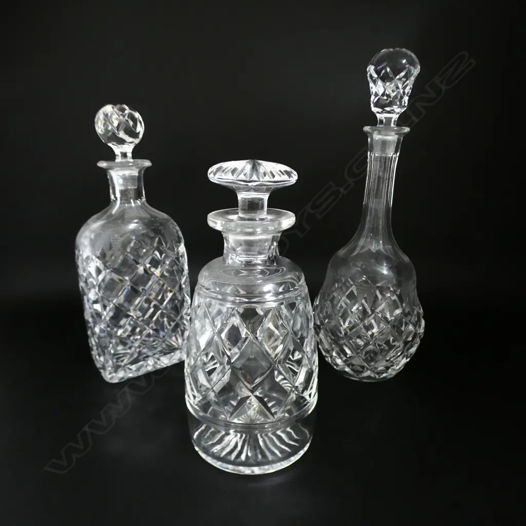 3 CRYSTAL DECANTERS H 310MM TALLEST Image 1++