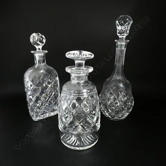 3 CRYSTAL DECANTERS H 310MM TALLEST
