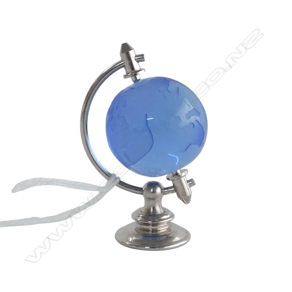 MINIATURE CZECH GLASS GLOBE H.50mm Image 1++