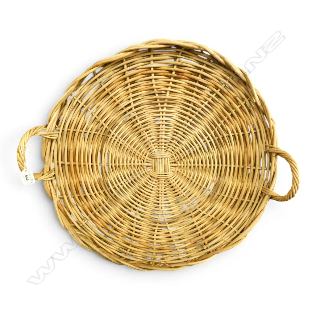  LARGE WHICKER TWO HANDLED TRAY DIA 590 MM Image 1++