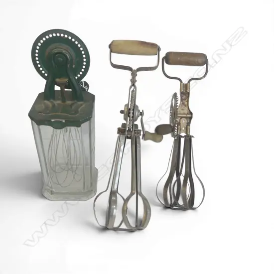 3 VINTAGE EGG BEATERS L.330mm