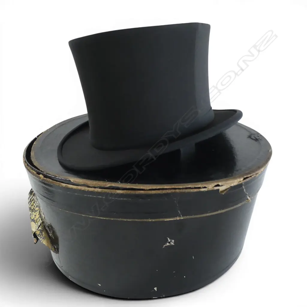 VINTAGE TOP HAT 'BROADSTREETS FIFTH AVENUE' + BOX Image 1++
