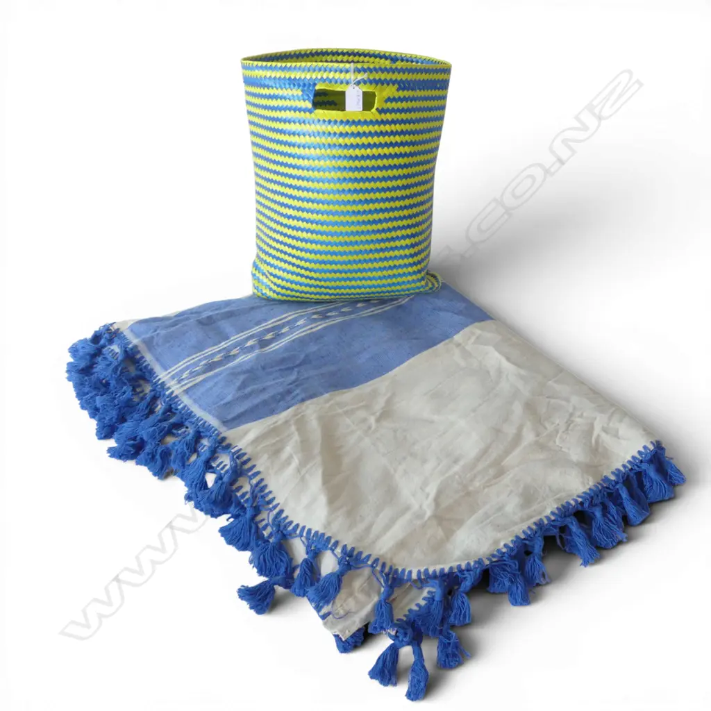 OAXACA MEXICAN MATRIMONIAL BEDSPREAD + WOVEN BASKET H.400mm Image 1++