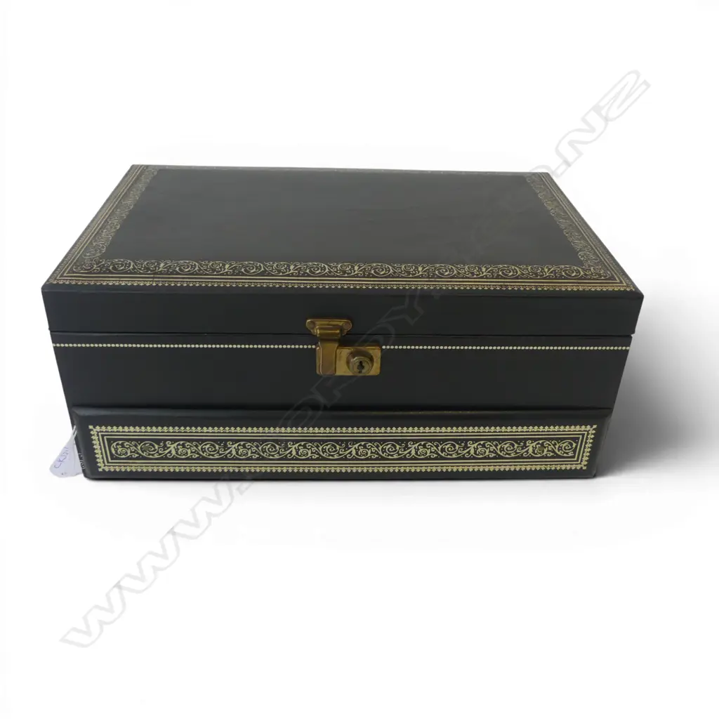 JEWELLERY BOX BY MELE USA W.320mm Image 1++