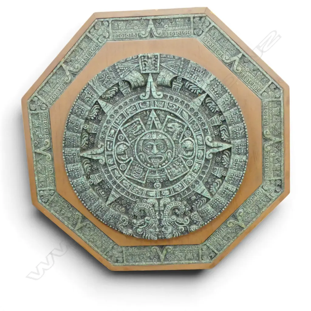 AZTEC STYLE PLAQUE 410mm dia Image 1++